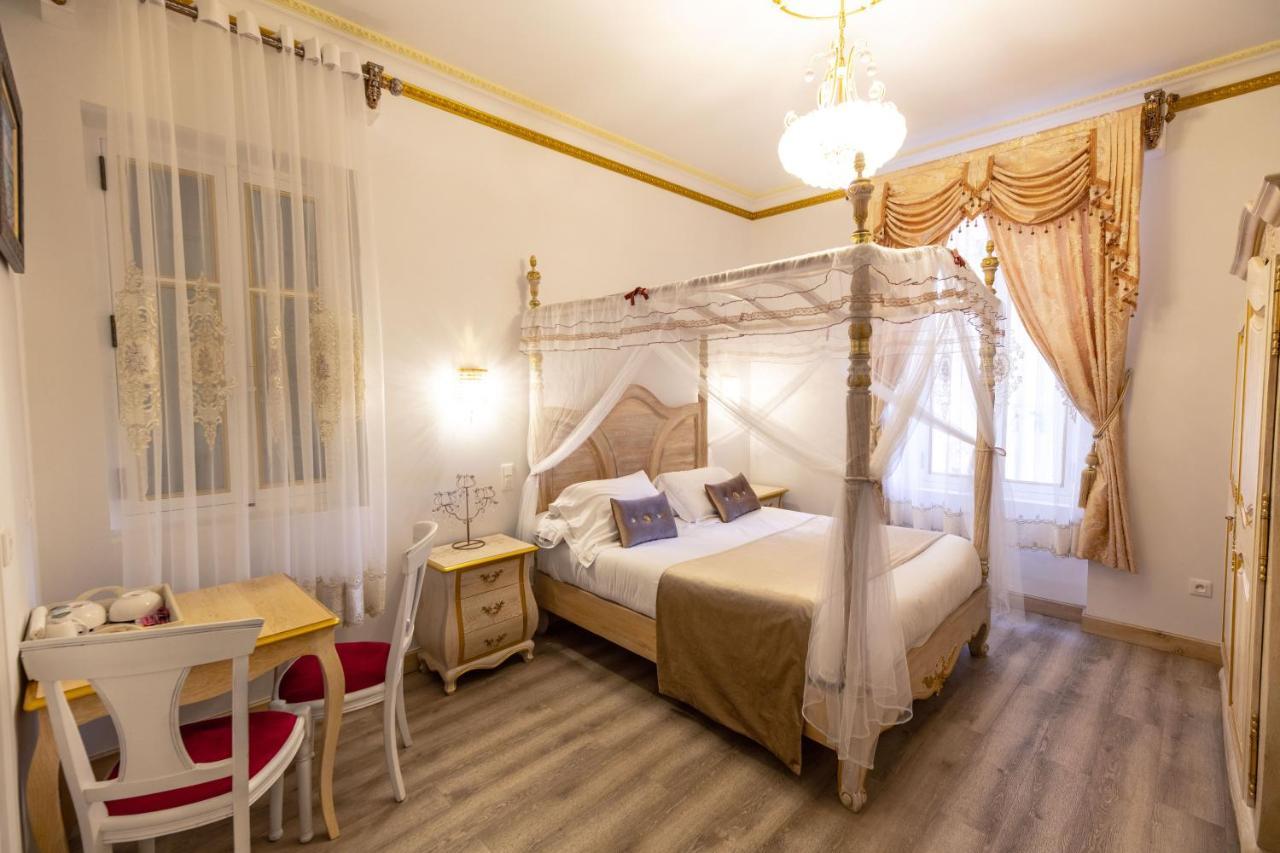 Chambre A Baldaquin Maison De L'Eglise Du Couvent Narbonne Dış mekan fotoğraf